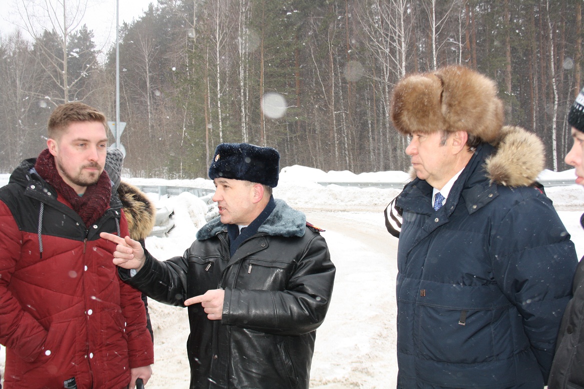 Свердловские общественники приняли участие в инспектировании улично-дорожной сети