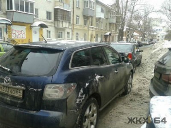 "Прозаседавшиеся": общественники Саратовской области массово нарушают правила дорожного движения 
