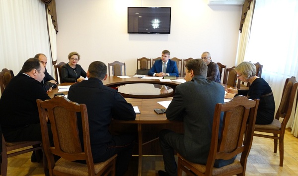 В Астрахани состоялось первое заседание рабочей группы по организации безопасности дорожного движения при Общественном совете 