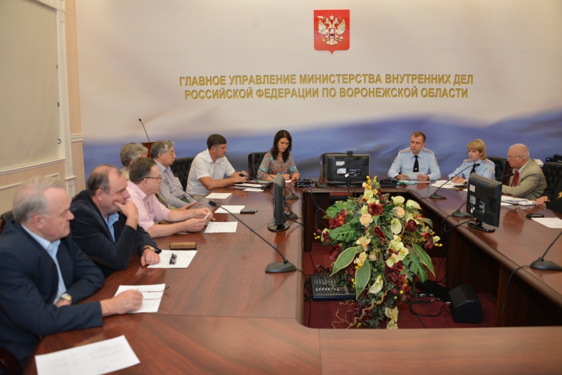 Общественники и полицейские Воронежской области обсудили актуальные вопросы взаимодействия